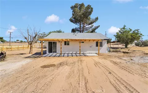 Exterior - 13237 Aster, Victorville, CA 92392 photo 3 of 4