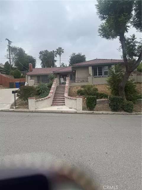 270 E Big Springs Rd, Riverside, CA 92507