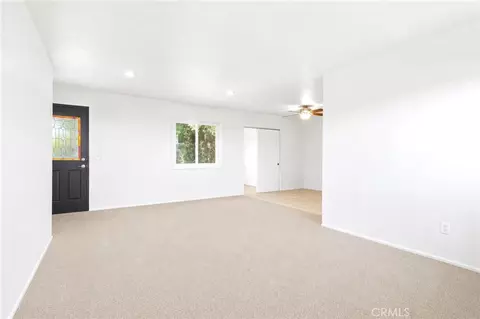 Living - 7008 Summit Vly, Hesperia, CA 92345 photo 2 of 3
