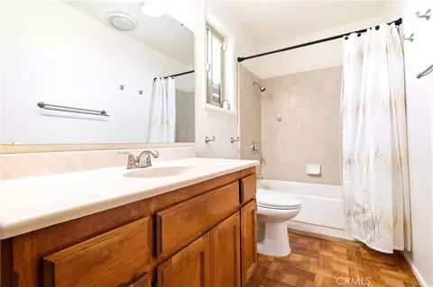 Bath - 7008 Summit Vly, Hesperia, CA 92345 photo 1 of 5