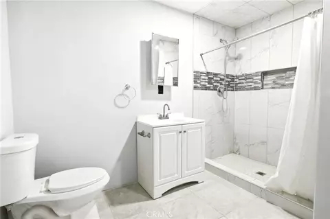 Bath - 7008 Summit Vly, Hesperia, CA 92345 photo 5 of 5