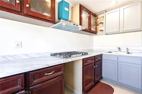 Kitchen - 7008 Summit Vly, Hesperia, CA 92345 photo 6 of 7
