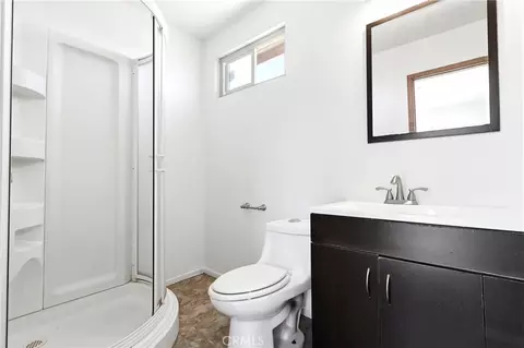 Bath - 7008 Summit Vly, Hesperia, CA 92345 photo 3 of 5