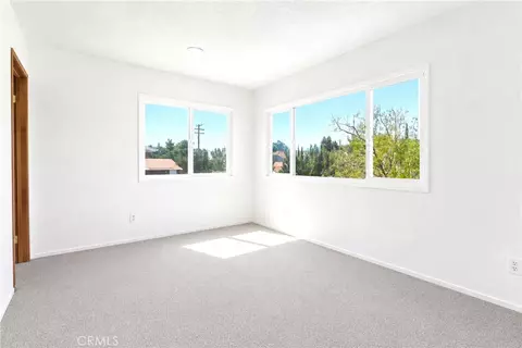 Bedroom - 7008 Summit Vly, Hesperia, CA 92345 photo 7 of 9
