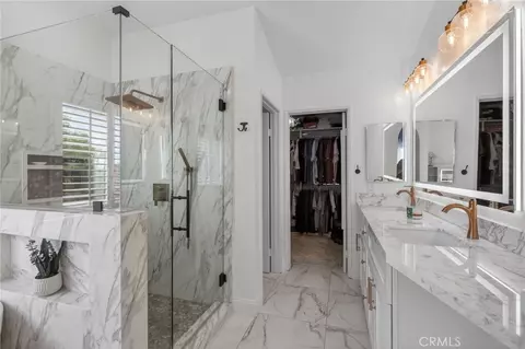 Bath - 8929 Barton St, Riverside, CA 92508 photo 4 of 6