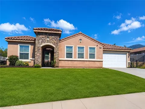 6668 N Ashlynn, San Bernardino, CA 92407