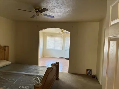 Bedroom - 11906 Apatite Ave, Hesperia, CA 92345 photo 4 of 7