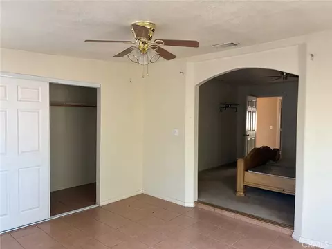 Bedroom - 11906 Apatite Ave, Hesperia, CA 92345 photo 2 of 7