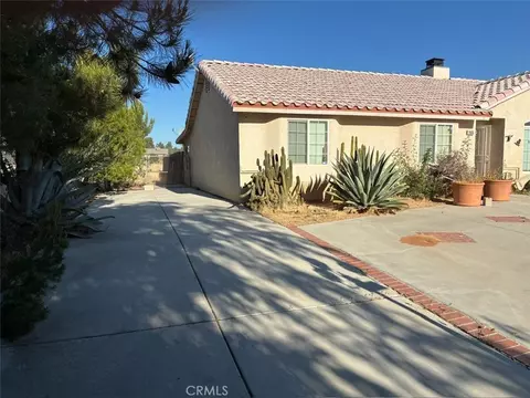 Exterior - 11906 Apatite Ave, Hesperia, CA 92345 photo 3 of 5