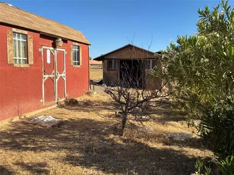 Exterior - 11906 Apatite Ave, Hesperia, CA 92345 photo 5 of 5