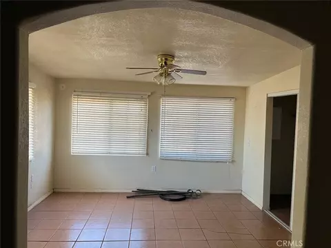 Living - 11906 Apatite Ave, Hesperia, CA 92345 photo 4 of 4