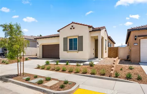 23676 Shoal Dr, Corona, CA 92883