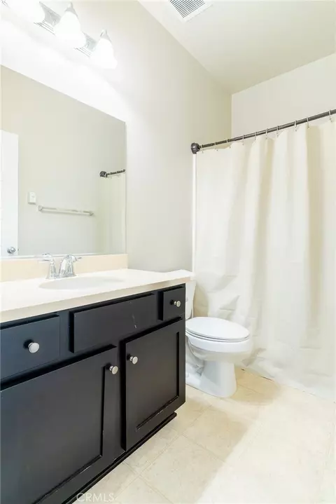 Bath - 26725 Emperor, Menifee, CA 92585 photo 2 of 2