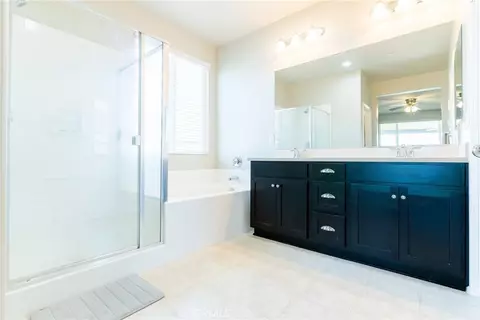 Bath - 26725 Emperor, Menifee, CA 92585 photo 1 of 2