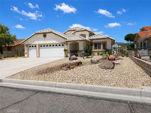 14576 Mast Ln, Helendale, CA 92342
