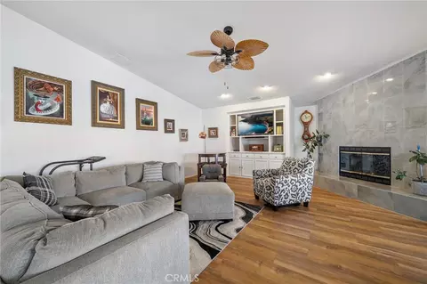 Living - 14576 Mast Ln, Helendale, CA 92342 photo 2 of 2