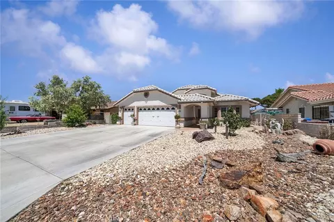 Exterior - 14576 Mast Ln, Helendale, CA 92342 photo 3 of 5