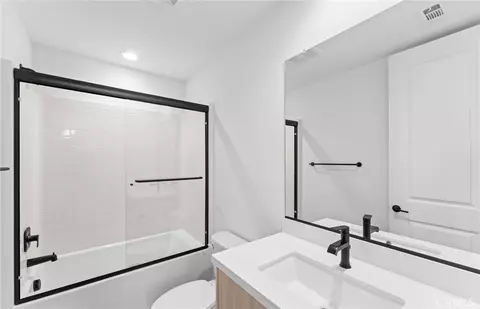 Bath - 756 Gadwall, Irvine, CA 92618 photo 2 of 2