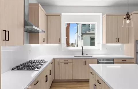 Kitchen - 756 Gadwall, Irvine, CA 92618 photo 1 of 5