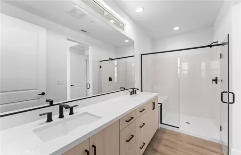 Bath - 756 Gadwall, Irvine, CA 92618 photo 1 of 2