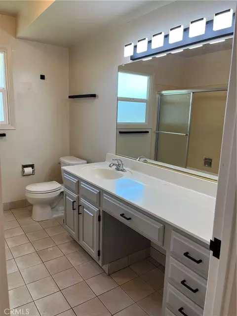 Bath - 1528 N 1st Ave, Upland, CA 91786 photo 1 of 3