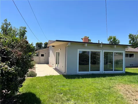 Exterior - 1528 N 1st Ave, Upland, CA 91786 photo 2 of 3