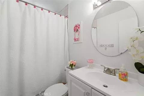 Bath - 1333 Wheaton, Riverside, CA 92507 photo 3 of 3