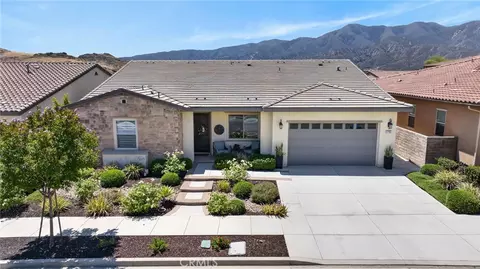 11751 Ambling Way, Corona, CA 92883
