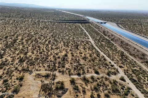 0 Laurelmere Dr, Llano, CA 93544 photo 8