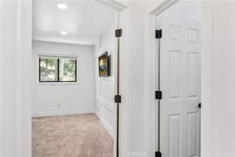 Entry Way - 899 Blueridge Dr, Skyforest, CA 92385 photo 5 of 5