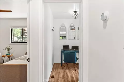 Entry Way - 899 Blueridge Dr, Skyforest, CA 92385 photo 1 of 5