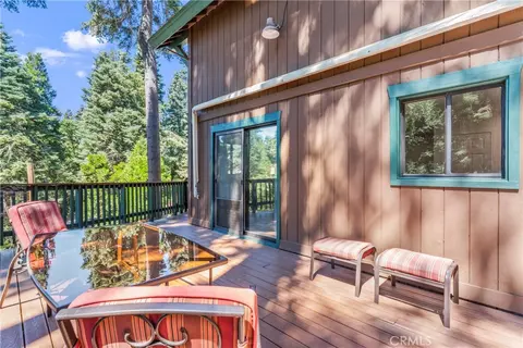 Exterior - 899 Blueridge Dr, Skyforest, CA 92385 photo 6 of 7