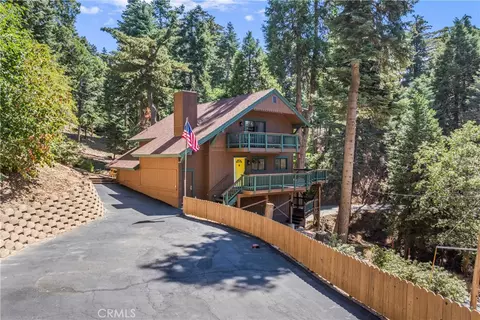899 Blueridge Dr, Skyforest, CA 92385