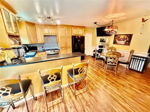 Kitchen - 18854 6th, Bloomington, CA 92316 photo 3 of 4