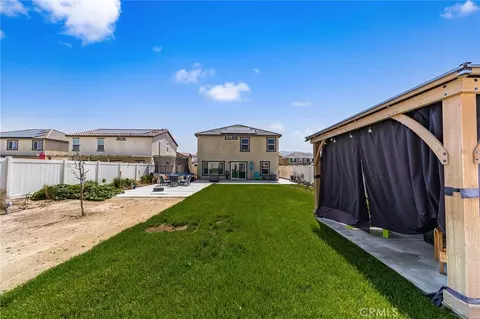 Exterior - 22641 Spotted Fox, Nuevo, CA 92567 photo 7 of 8