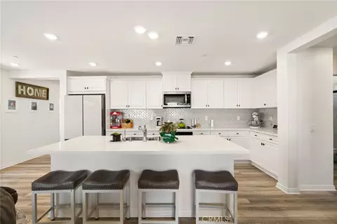 Kitchen - 22641 Spotted Fox, Nuevo, CA 92567 photo 3 of 3