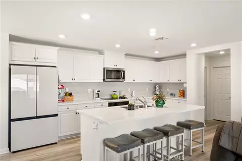 Kitchen - 22641 Spotted Fox, Nuevo, CA 92567 photo 1 of 3