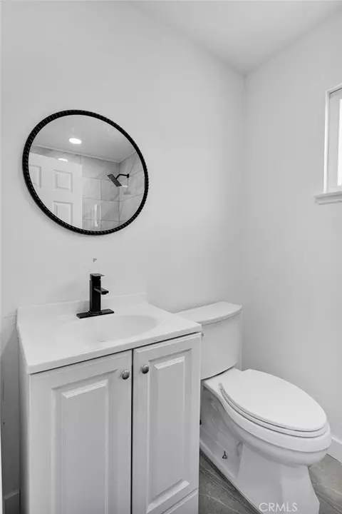 Bath - 10851 Maple, Bloomington, CA 92316 photo 4 of 6