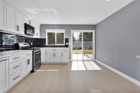 Kitchen - 10851 Maple, Bloomington, CA 92316 photo 2 of 4