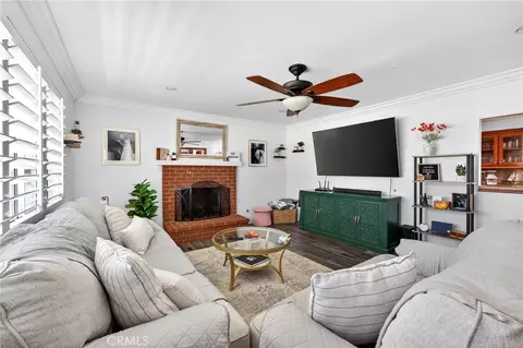 Living - 35543 Mountain View St, Yucaipa, CA 92399 photo 1 of 1