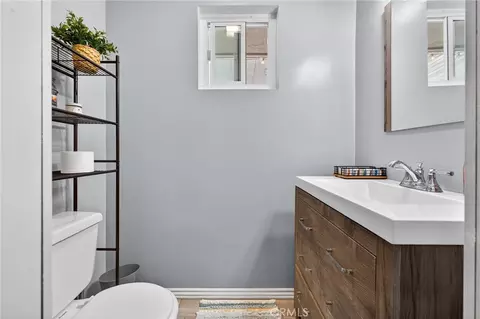 Bath - 35543 Mountain View St, Yucaipa, CA 92399 photo 2 of 2