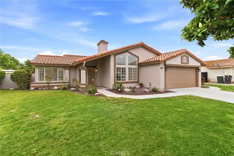 11034 Sierra Tree Ln, Riverside, CA 92505