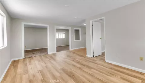 Living - 55525 Ornelas Ln, Landers, CA 92285 photo 9 of 11