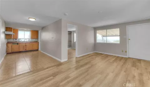 Living - 55525 Ornelas Ln, Landers, CA 92285 photo 8 of 11