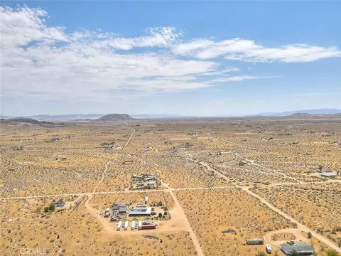 View/Area - 55525 Ornelas Ln, Landers, CA 92285 photo 9 of 11