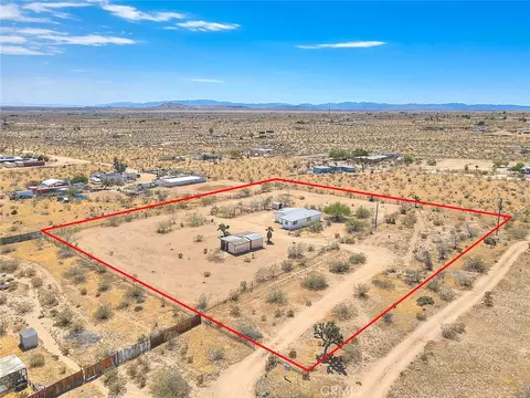View/Area - 55525 Ornelas Ln, Landers, CA 92285 photo 2 of 11