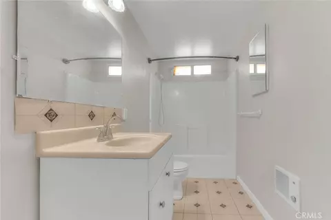 Bath - 55525 Ornelas Ln, Landers, CA 92285 photo 3 of 3