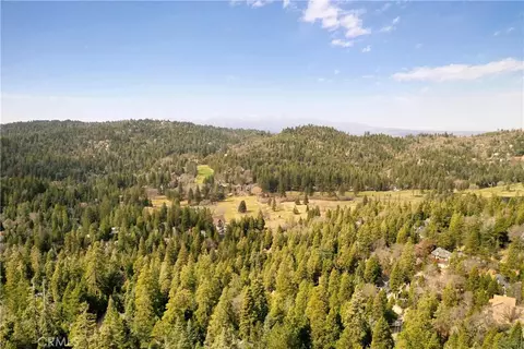 View/Area - 269 Massive, Lake Arrowhead, CA 92352 photo 2 of 9