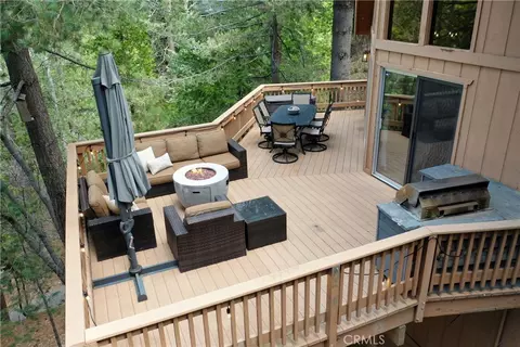 Exterior - 269 Massive, Lake Arrowhead, CA 92352 photo 3 of 9