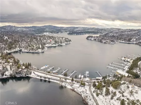 View/Area - 269 Massive, Lake Arrowhead, CA 92352 photo 7 of 9